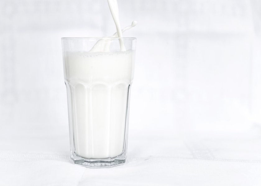 USDA Lowers Its 20222023 AllMilk Price Forecast Dairy Herd