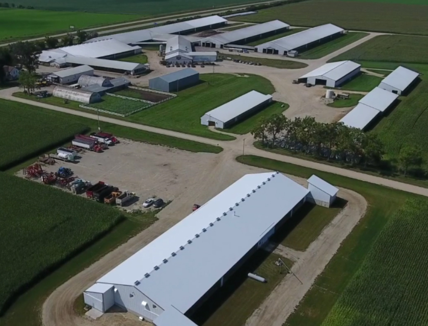 Shake It for Me Girls Minnesota Dairy Farm a Luke Bryan Farm Tour Stop
