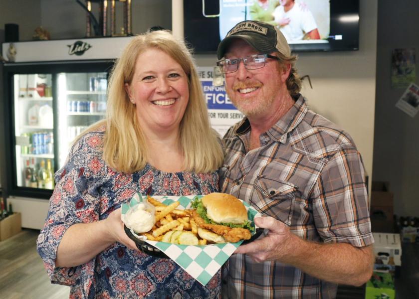 Lid's Bar & Grill in Waukon Wins 2022 Best Breaded Tenderloin Contest Pork Business